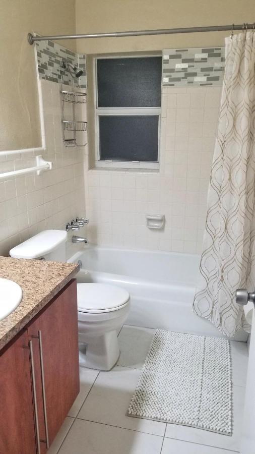 Glam 2 Bedroom Apartment Close To Nsu In Cooper City Ngoại thất bức ảnh